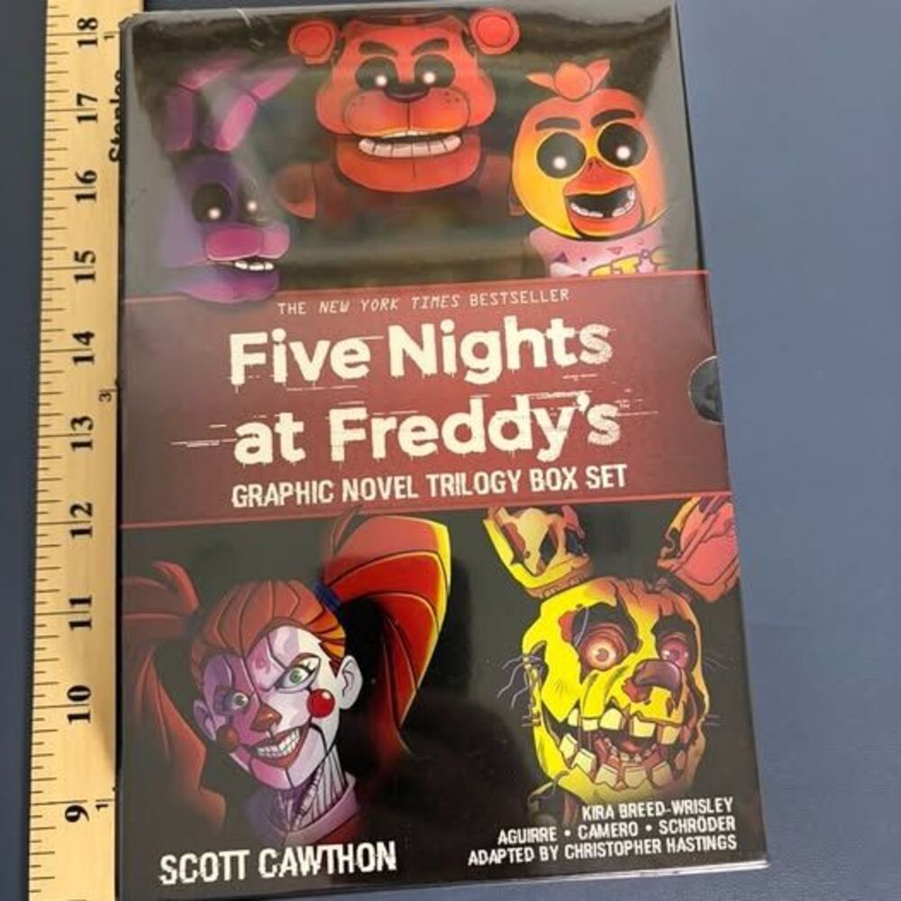 Five nights at freddy's graphic novel trilogy set NEW